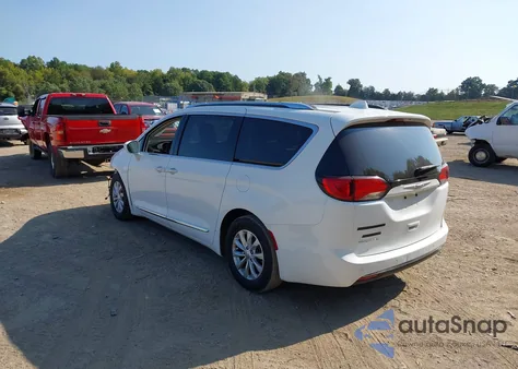 2018 Chrysler Pacifica Touring L from USA, damaged, VIN 2C4RC1BG1JR151970